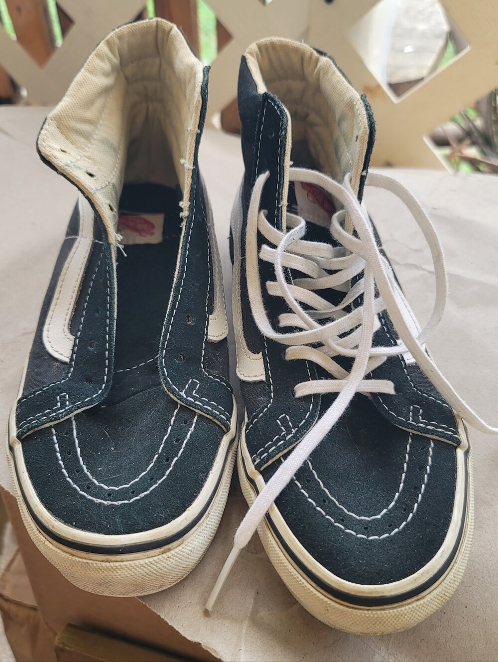 LN.  Vans SK8-Hi High Top Black And White Sneakers.  Size 6
